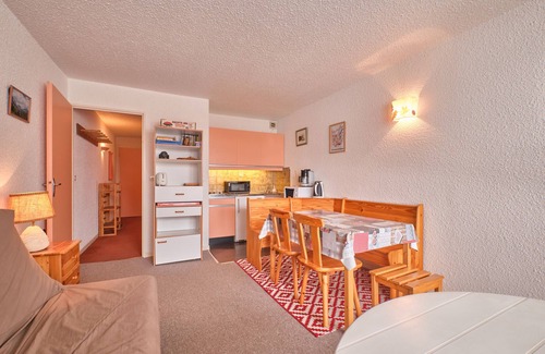 Correncon-en-Vercors Apartment | Studio Apartment 'Herbouilly' with Mountain View and Balcony