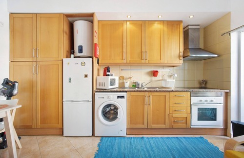 Portimao Apartment | Studio Apartment "Belo Horizonte Studio - Pet Friendly" with Mountain View, Pool and Wi-Fi