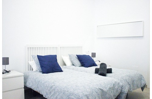 Los Tilos Apartment | Studio-Apartment-Ensuite with Shower-Street View-Estación Centro Vialia 6