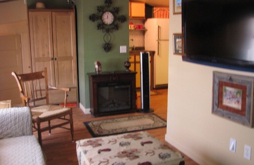Nob Hill Apartment | Studio Apartment In Historic Prescott Downtown