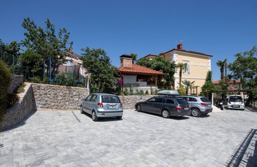 Ika Apartment | Studio apartment in Ika with Balcony, Air condition, WIFI, Washing machine (5025-3)