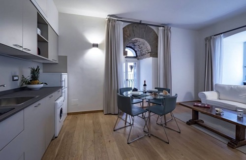 Oltrarno Apartment | Studio apartment in the Tower near the ponte Vecchio