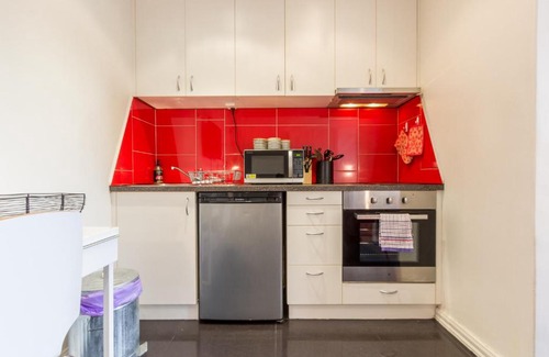 Fitzroy Apartment | Studio Apartment in the heart of Fitzroy