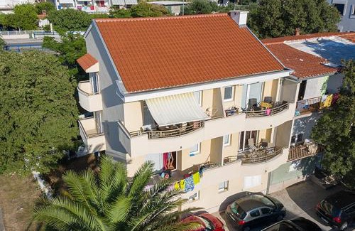 Tucepi Apartment | Studio apartment in Tucepi with air conditioning, WiFi, washing machine 202-2