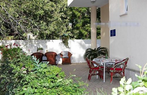 Tucepi Apartment | Studio apartment in Tucepi with air conditioning, WiFi, washing machine 202-2