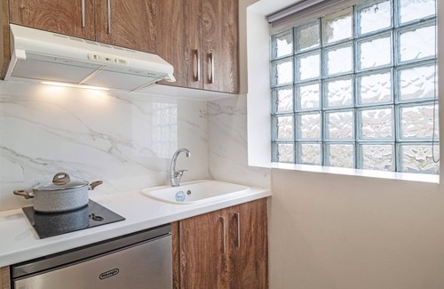 Perigiali Apartment | Studio Apartment 'K and A 3' with Balcony, Wi-Fi and Air Conditioning