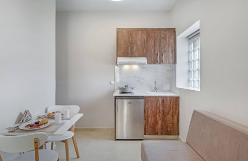 Perigiali Apartment | Studio Apartment 'K and A 3' with Balcony, Wi-Fi and Air Conditioning