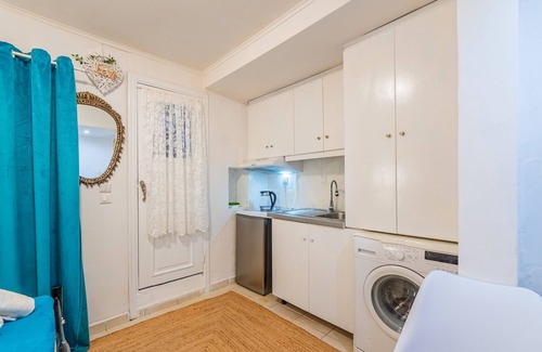 Old Town Apartment | Studio Apartment 'La Belleza' with Private Terrace and Private Garden