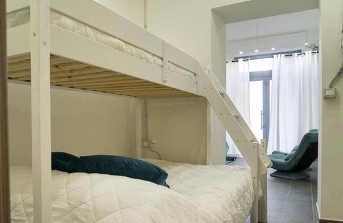 Parella Apartment | Studio Apartment "Romeo e Pepita" with Wi-Fi & A/C