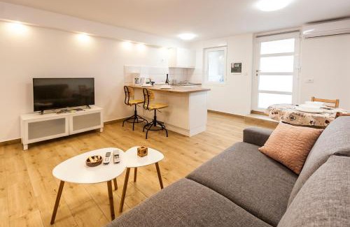 Muntic Apartment | Studio & Apartment 'The Roots Apartments' near Pula, Istria, Croatia