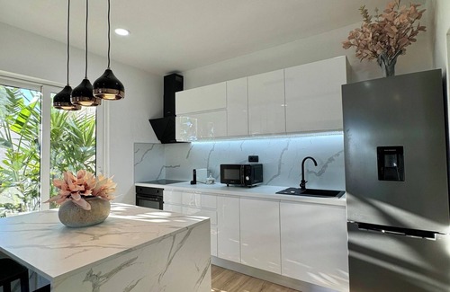 Krizna luka Apartment | Studio Apartment With Bathtub & Sea View Balcony + Breakfast