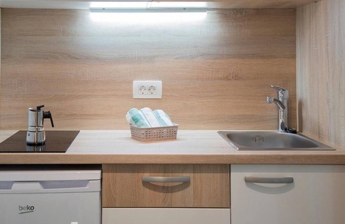 Visoko Apartment | Studio Apartment with garden view