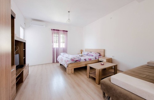 Sutomore Apartment | Studio Apartment with Partial Sea View