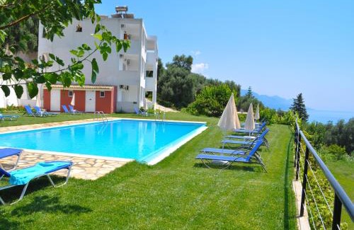 Parelia Apartment | Studio Apartments Swimming Pool and sea view on Pelekas Beach