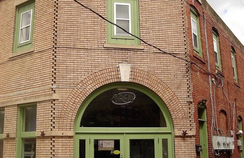 Bellepoint Apartment | Studio apartments with kitchenettes in the historic Appalachian Town