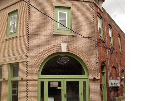 Bellepoint Apartment | Studio apartments with kitchenettes in the historic Appalachian Town