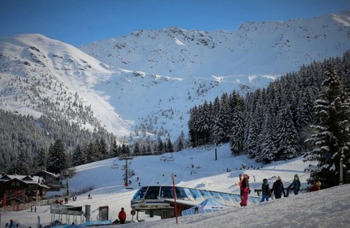 Prapoutel Apartment | Studio at the foot of the slopes with TV, elevator, and ski locker