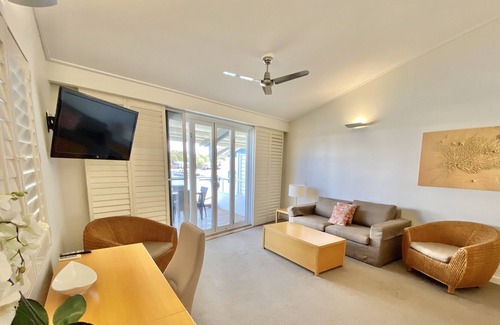 Gold Coast Apartment | STUDIO APARTMENT – COURAN COVE - THE PERFECT ISLAND ESCAPE AWAITS YOU