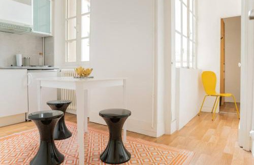 Saint - Aubin - Dupuy Apartment | Studio Aubuisson