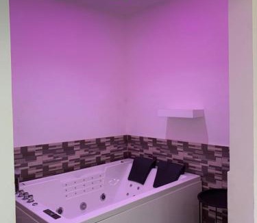 Porto-Novo Apartment | Studio avec jacuzzi à Adjarra