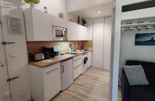 Le Dramont Apartment | Studio Boulouris Panorama