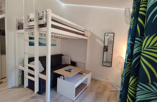 Le Dramont Apartment | Studio Boulouris Panorama
