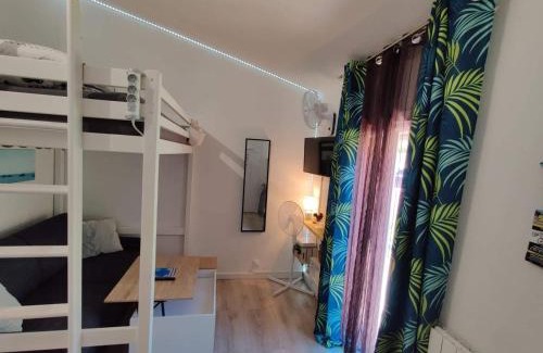Le Dramont Apartment | Studio Boulouris Panorama