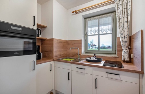 Oberaudorf Apartment | Studio 'Brünnstein-Zimmer 40' with Pool, Shared Garden and Sauna