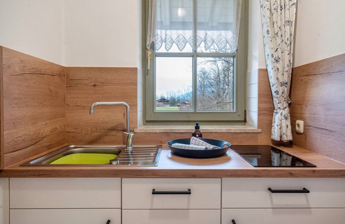 Oberaudorf Apartment | Studio 'Brünnstein-Zimmer 40' with Pool, Shared Garden and Sauna