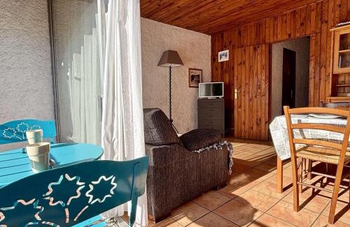 Argeles Plage Apartment | Studio cabine à 200m de la plage, loggia ensoleillée, quartier calme - 4 couchages - FR-1-225-214