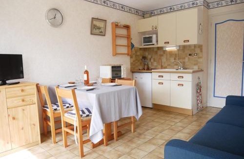 Carnac Apartment | Studio cabine à 50m de la plage avec terrasse et parking, Carnac - FR-1-477-119