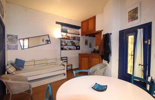 Collioure Apartment | Studio Cabine à Collioure, à 100m de la Plage et des Commerces - FR-1-309-153