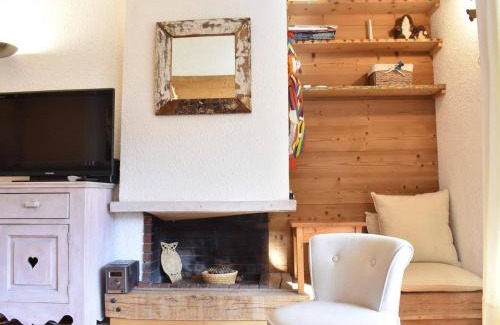 Meribel Apartment | Studio cabine à Méribel, 4 personnes, terrasse sud, parking privé, casier à skis, lave-linge - FR-1-180-210