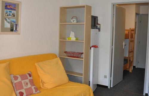 Le Pleynet Apartment | Studio cabine 4 pers, balcon, pied des pistes, ascenseur - FR-1-557A-1