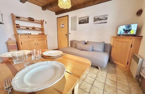 Crest-Voland Apartment | Studio Cabine, 4 Pers. - Balcon, Parking Privé, à 100m des Pistes et Commerces - FR-1-595-77