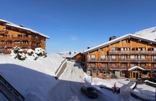 Meribel-Mottaret Apartment | Studio Cabine Centre Merlin - Skis aux Pieds, Wi-Fi, Animaux Admis - FR-1-182-202