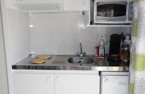 Marseillan Plage Apartment | Studio Cabine Mezzanine - Terrasse, Parking Privé, Entièrement Équipé - 4 Couchages - FR-1-326-606
