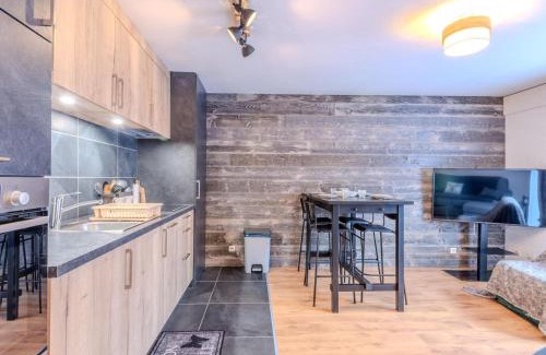 Morzine Apartment | Studio-cabine rénové en centre, 200m des pistes, pour 4 personnes - Morzine - FR-1-754-49