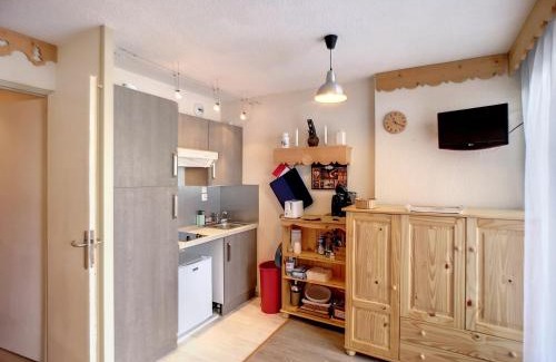 Reberty Apartment | Studio cabine rénové 2 pers, proche pistes et commerces, Wifi, parking gratuit - FR-1-178-351