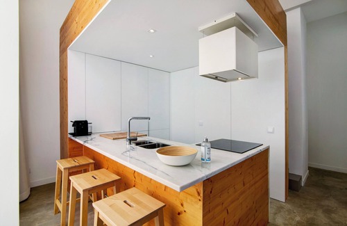 Se Apartment | Studio 'Casa Vermelha I' with Terrace, Wi-Fi & A/C