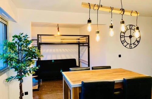 Hyeres City Centre Apartment | Studio centre de Hyeres pour 4 personnes piscine et tennis