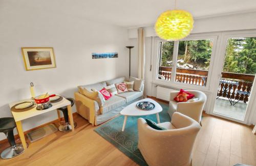 Lens Apartment | Studio chaleureux et paisible