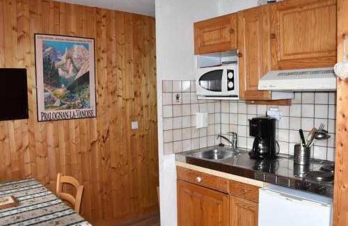 Pralognan-la-Vanoise Apartment | Studio charmant au centre, proche commerces et téléphérique - FR-1-464-122