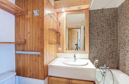Les Menuires Apartment | Studio Chavière 832 by Interhome