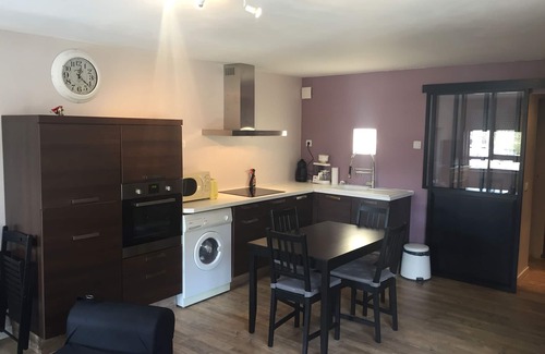 Mont-Dore Apartment | Studio close to all stores, in downtown with shuttle services to the slopes