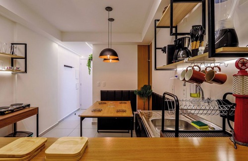 Centro Apartment | Studio completo c/Wi-Fi e varanda no Centro