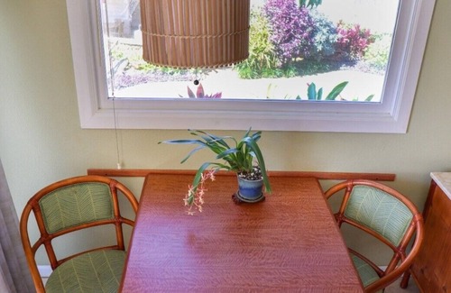 Wailua Apartment | Studio Condo at ocean front resort with pool and ocean views