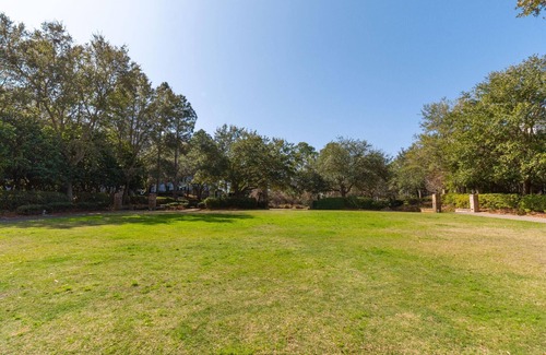 Baytowne Wharf Condo | Studio Condo in Lasata at Sandestin Golf and Beach Resort