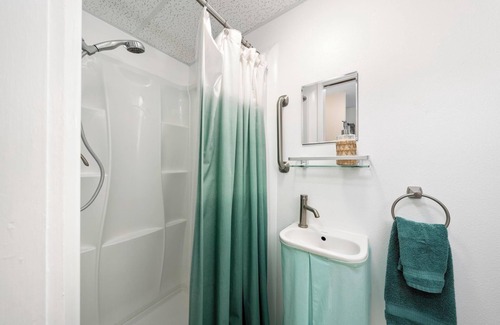 Historic Kailua Village Hotel | Studio Condo in town and across from the Ocean with a Pool