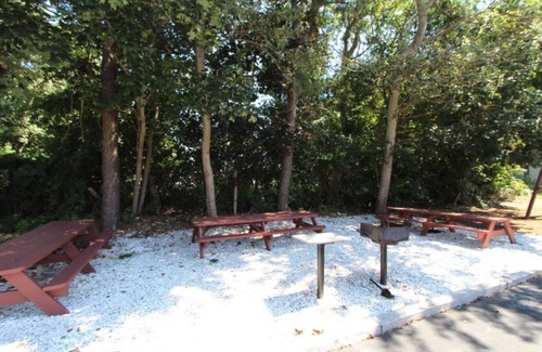 West Yarmouth Apartment | Studio Condo, Kitchenette, Sleeps 4, at The Holly Tree Resort!